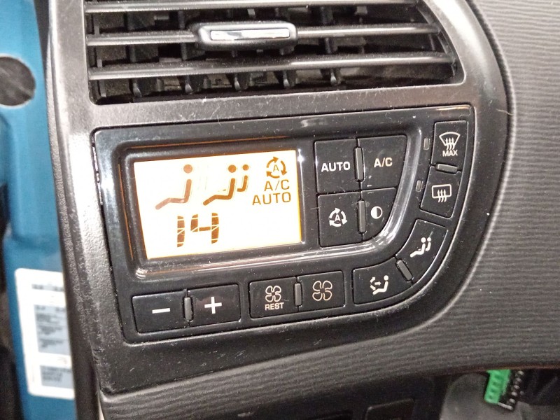 Recambio de mando climatizador para citroën c4 picasso lx plus referencia OEM IAM 9659627577 A83009600 