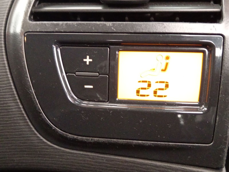 Recambio de mando climatizador para citroën c4 picasso lx plus referencia OEM IAM 9659627577 A83009600 