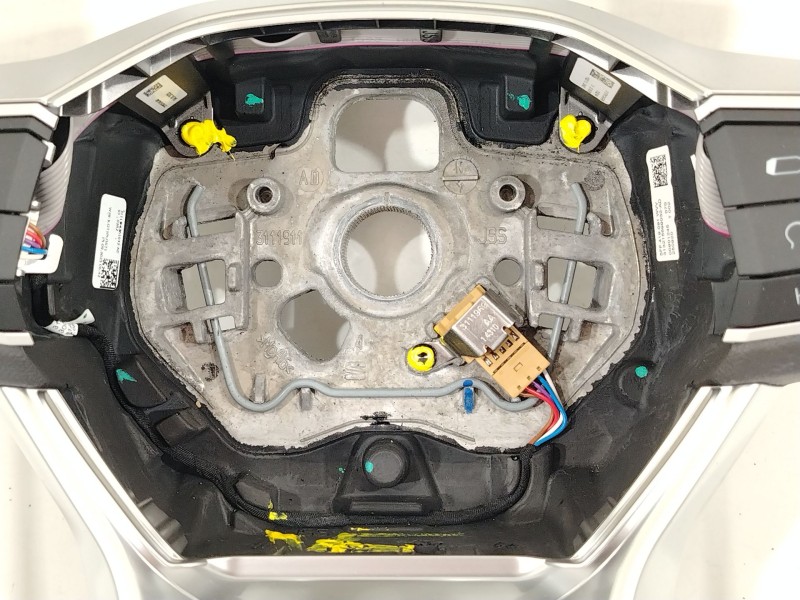 Recambio de volante para seat arona (kj7, kjp) 1.0 tgi referencia OEM IAM 5FF419091WVV  
