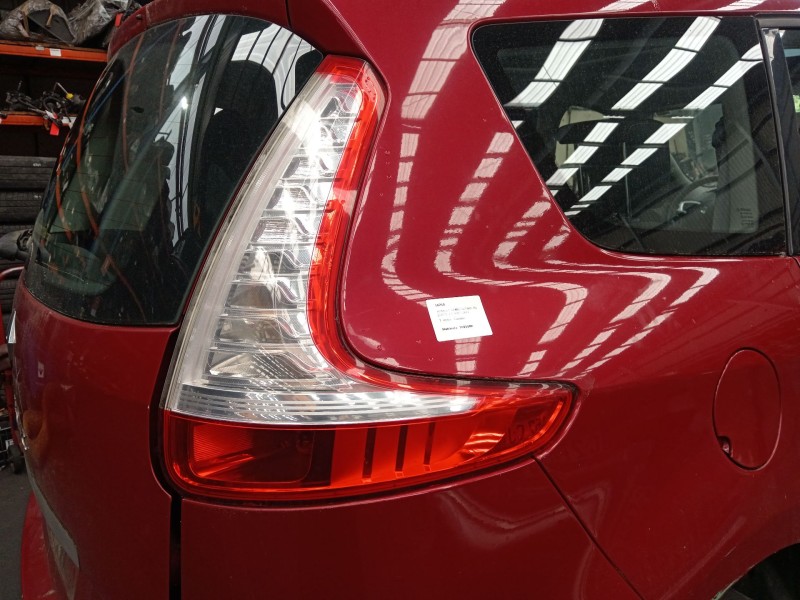 Recambio de piloto trasero derecho para renault grand scénic iii (jz0/1_) 1.9 dci referencia OEM IAM 265500014R  