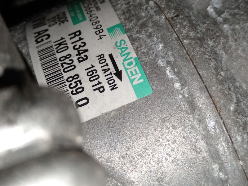 Recambio de compresor aire acondicionado para seat leon (1p1) 2.0 tdi 16v referencia OEM IAM 1K0820859Q PXE16 