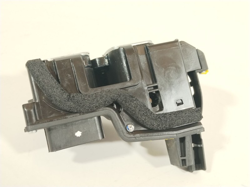 Recambio de cerradura puerta delantera derecha para omoda omoda 5 referencia OEM IAM 554001266AA  