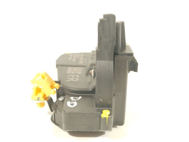 Recambio de cerradura puerta delantera derecha para omoda omoda 5 referencia OEM IAM 554001266AA  