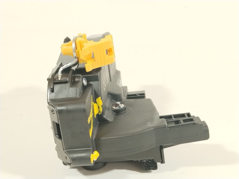 Recambio de cerradura puerta trasera derecha para omoda omoda 5 referencia OEM IAM 554001268AA  