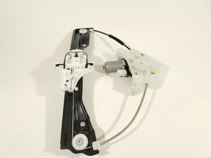 Recambio de elevalunas trasero derecho para omoda omoda 5 referencia OEM IAM 554000969AA  