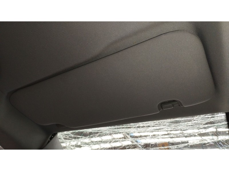 Recambio de parasol izquierdo para omoda omoda 5 referencia OEM IAM   