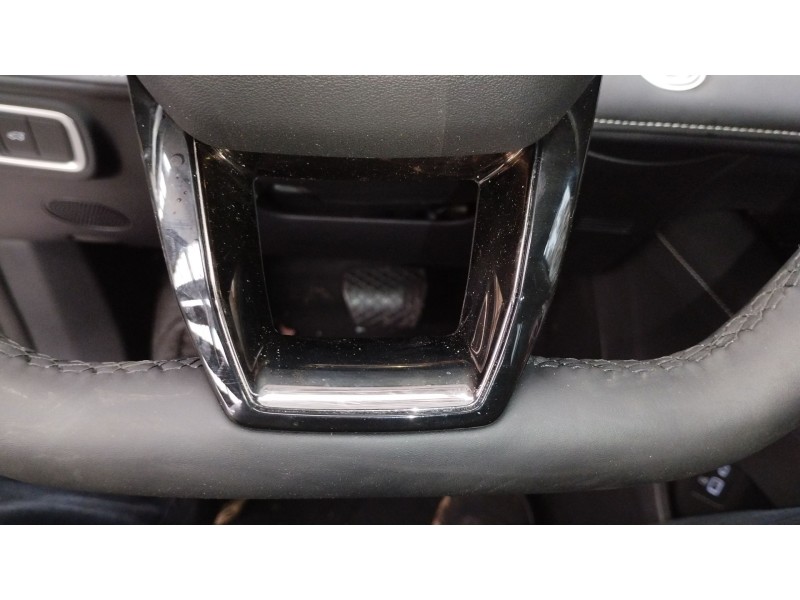 Recambio de volante para omoda omoda 5 referencia OEM IAM 404001599AA  