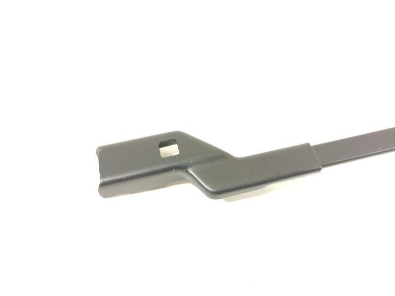 Recambio de brazo limpia delantero izquierdo para omoda omoda 5 referencia OEM IAM 608000185AA  