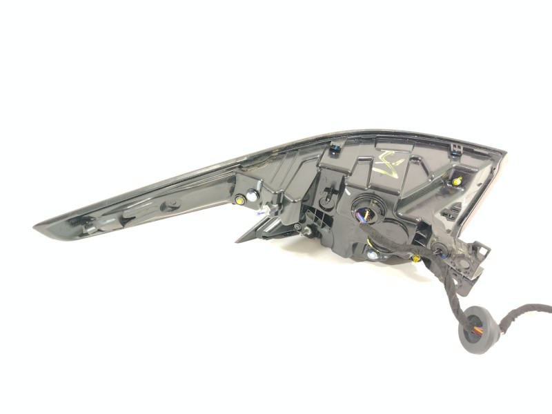 Recambio de piloto trasero derecho para omoda omoda 5 referencia OEM IAM 605000622  