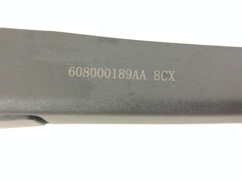 Recambio de brazo limpia trasero para omoda omoda 5 referencia OEM IAM 608000189AA  