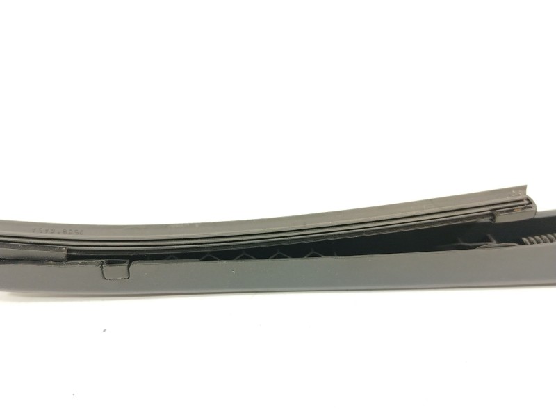 Recambio de brazo limpia trasero para omoda omoda 5 referencia OEM IAM 608000189AA  