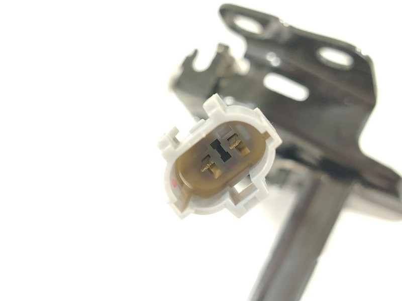 Recambio de cerradura capot para omoda omoda 5 referencia OEM IAM 554001063AA  