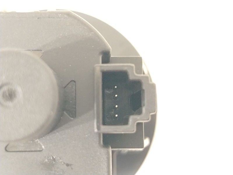 Recambio de interruptor para omoda omoda 5 referencia OEM IAM 407000298AA  