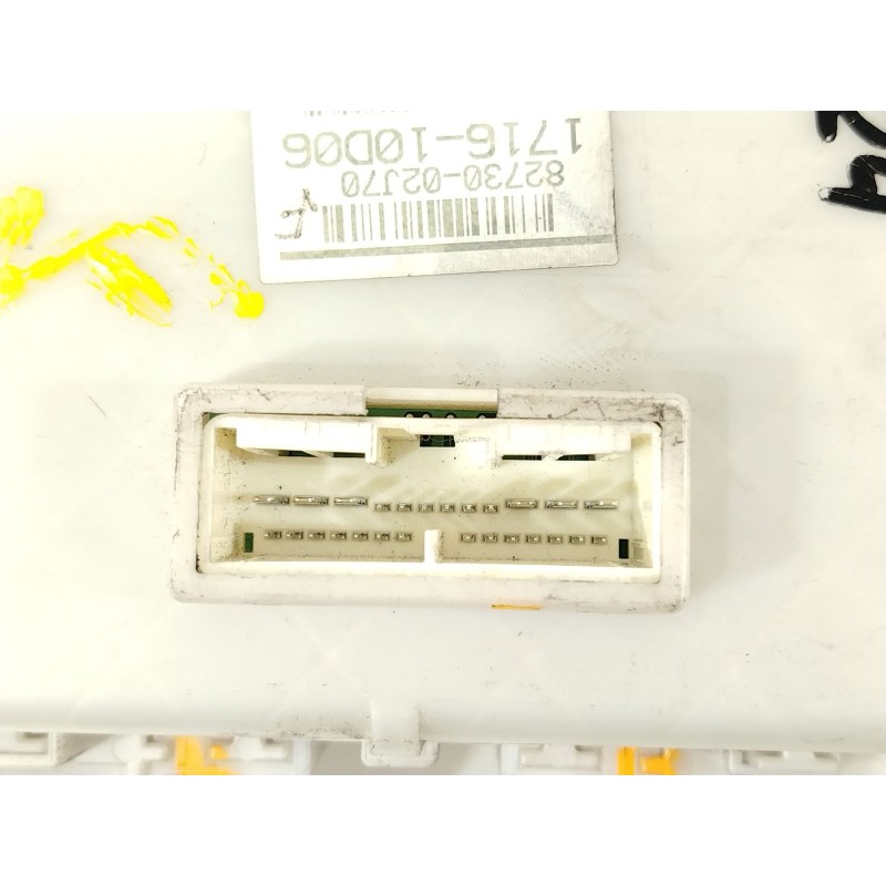 Recambio de caja reles / fusibles para toyota auris (_e15_) 1.4 d-4d (nde150_) referencia OEM IAM 8273002J70 171610D06 