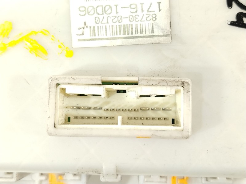 Recambio de caja reles / fusibles para toyota auris (_e15_) 1.4 d-4d (nde150_) referencia OEM IAM 8273002J70 171610D06 