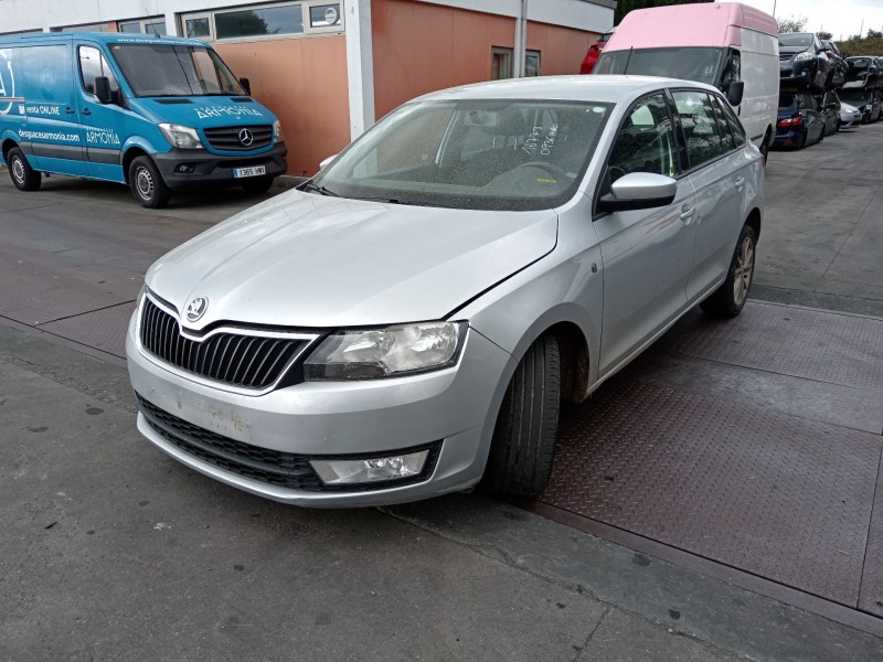 skoda rapid spaceback (nh1) del año 2014