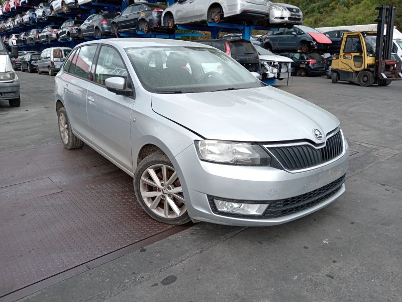 skoda rapid spaceback (nh1) del año 2014