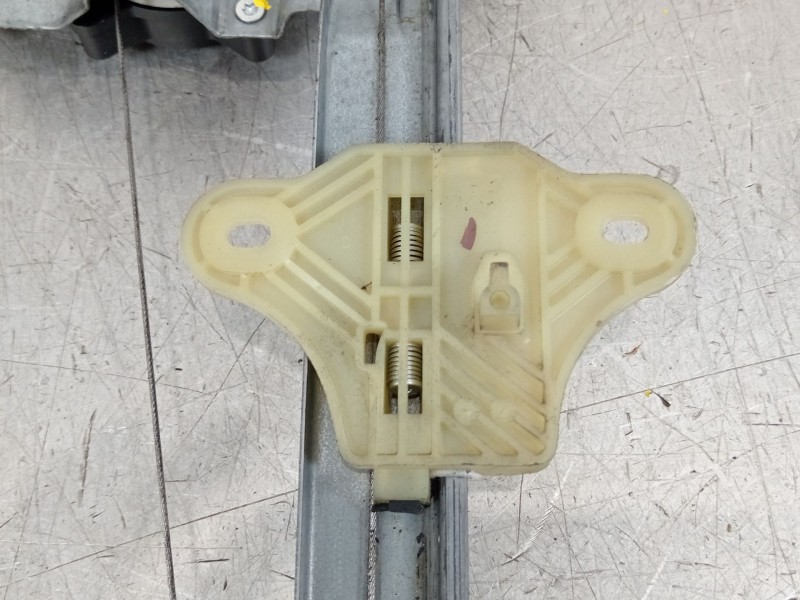 Recambio de elevalunas delantero izquierdo para renault clio iv (bh_) 1.5 dci 75 referencia OEM IAM 807213867R 128001472B 