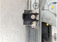 Recambio de elevalunas delantero izquierdo para renault clio iii (br0/1, cr0/1) 1.5 dci (br17, cr17) referencia OEM IAM 82008435 2