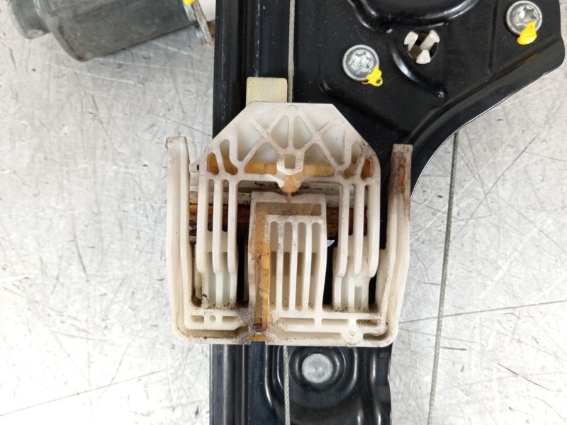 Recambio de elevalunas delantero izquierdo para bmw 3 (e90) 320 i referencia OEM IAM 51337140587 7060265S 0130822226