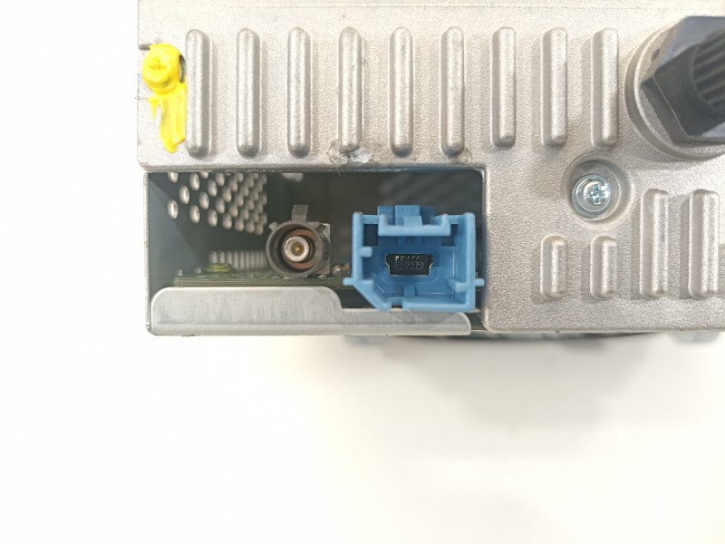 Recambio de sistema audio / radio cd para opel corsa e selective referencia OEM IAM 42554704  