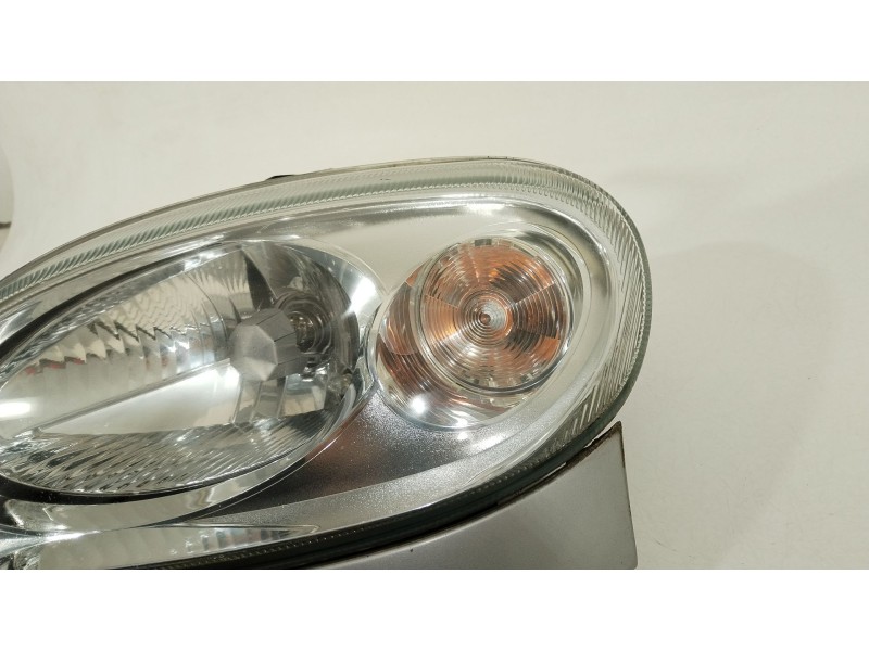 Recambio de faro izquierdo para citroën saxo (s0, s1) 1.0 x referencia OEM IAM 6204W2 9636331780 