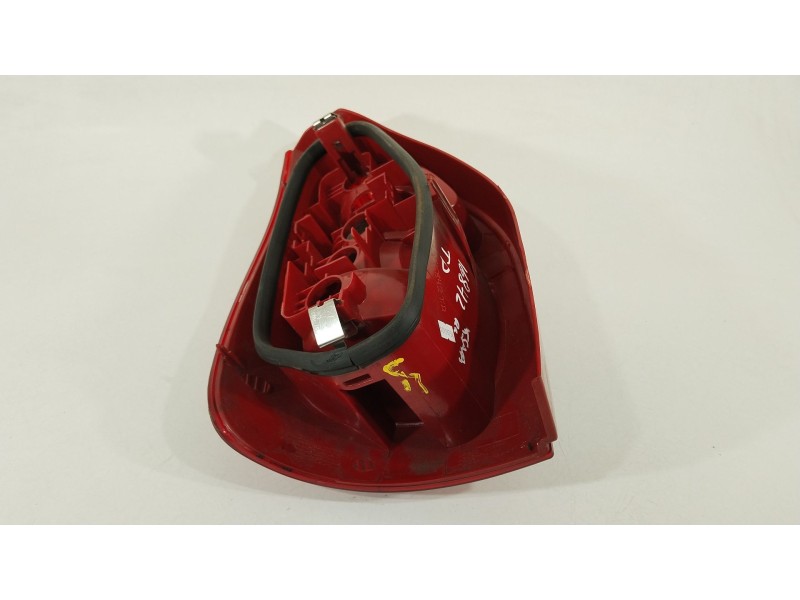 Recambio de piloto trasero derecho para citroën xsara picasso (n68) 1.6 hdi referencia OEM IAM 6351T2 085521913R 