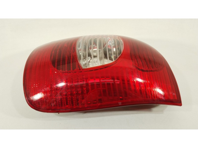 Recambio de piloto trasero derecho para citroën xsara picasso (n68) 1.6 hdi referencia OEM IAM 6351T2 085521913R 