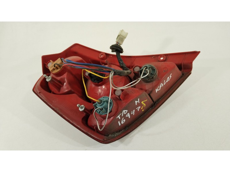 Recambio de piloto trasero derecho para chevrolet aveo / kalos hatchback (t200) 1.2 referencia OEM IAM 96540269 082221908R 