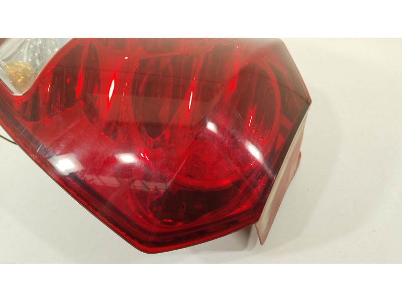 Recambio de piloto trasero derecho para chevrolet aveo / kalos hatchback (t200) 1.2 referencia OEM IAM 96540269 082221908R 