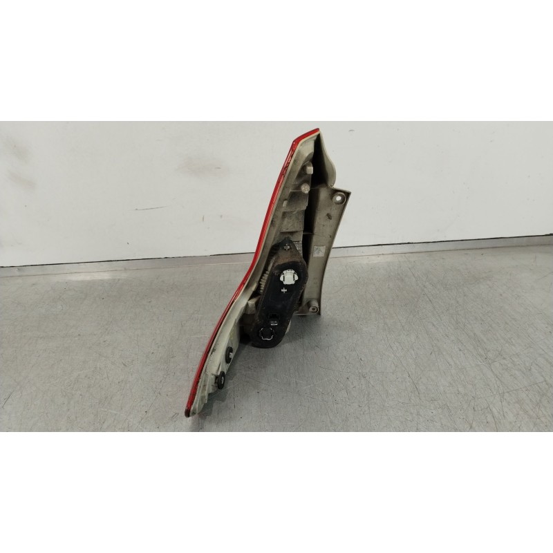 Recambio de piloto trasero derecho para renault grand scénic iii (jz0/1_) 1.9 dci referencia OEM IAM 265500014R  