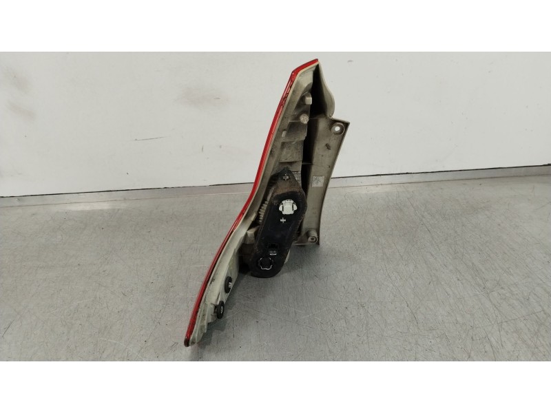 Recambio de piloto trasero derecho para renault grand scénic iii (jz0/1_) 1.9 dci referencia OEM IAM 265500014R  
