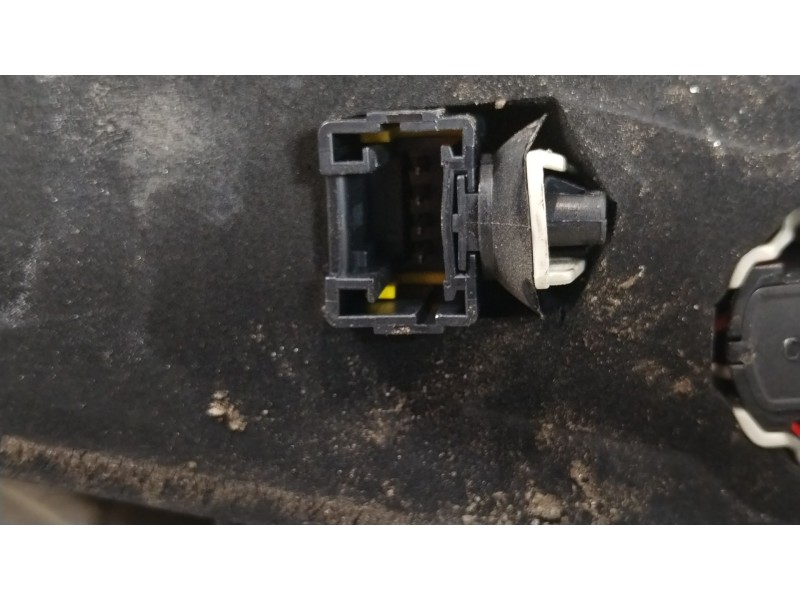 Recambio de piloto trasero derecho para renault grand scénic iii (jz0/1_) 1.9 dci referencia OEM IAM 265500014R  
