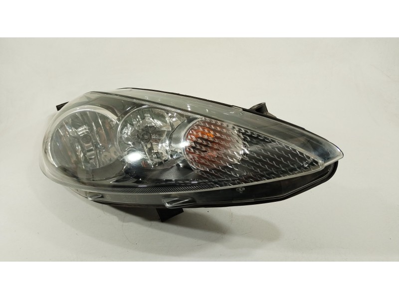 Recambio de faro derecho para ford fiesta vi (cb1, ccn) 1.25 referencia OEM IAM 8A6113W029AJ 1EJ24704502 