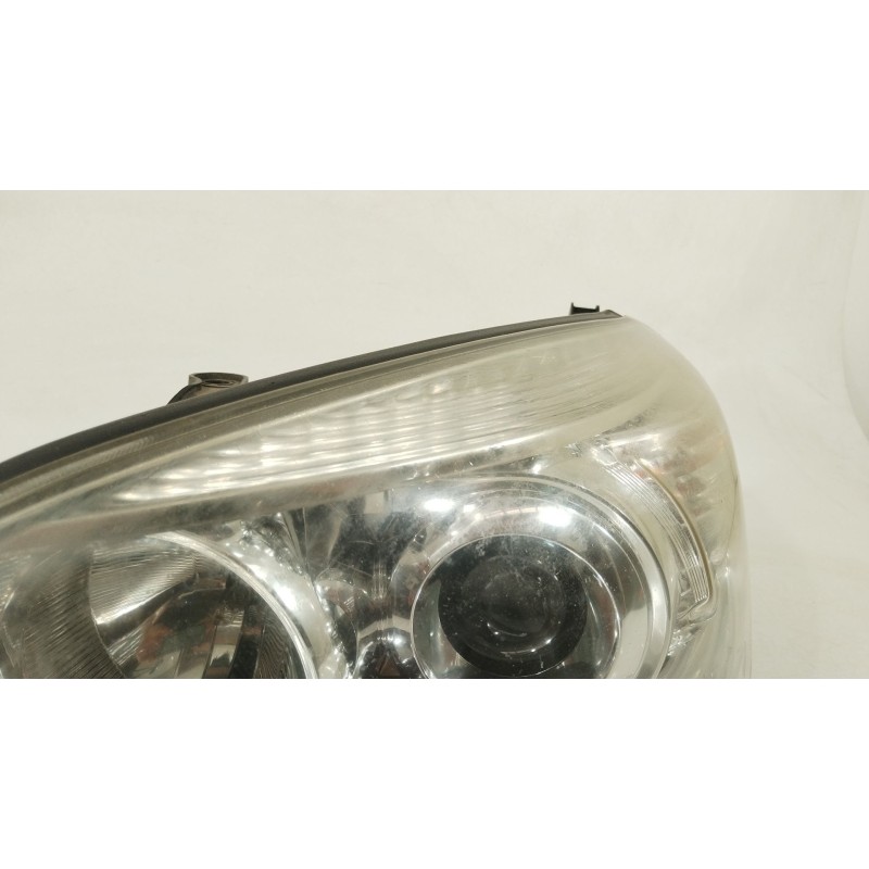 Recambio de faro derecho para toyota rav 4 iii (_a3_) 2.2 d 4wd (ala30_) referencia OEM IAM 8113042311  
