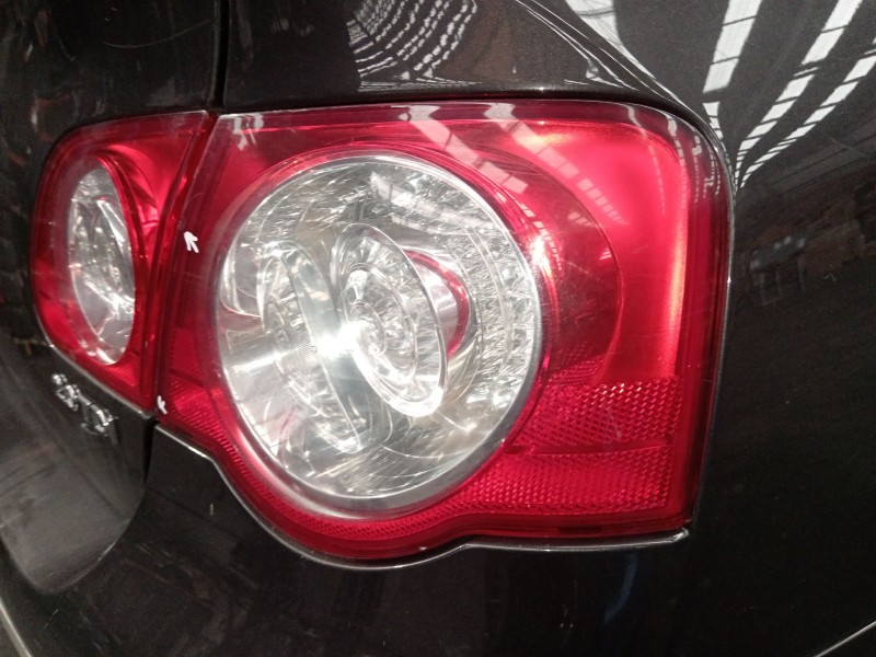 Recambio de piloto trasero derecho para volkswagen passat berlina (3c2) advance referencia OEM IAM 3C5945096C  