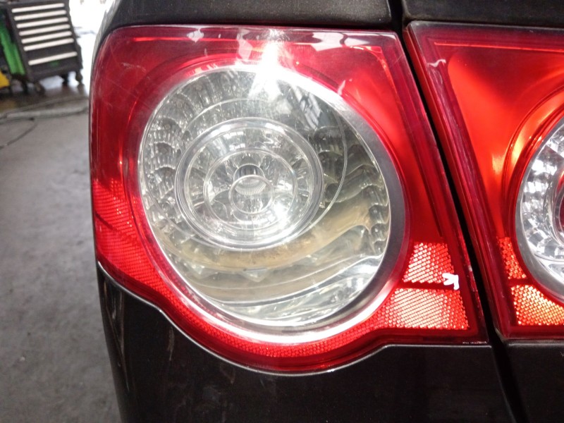 Recambio de piloto trasero izquierdo para volkswagen passat berlina (3c2) advance referencia OEM IAM 3C5945095C  