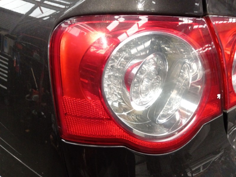 Recambio de piloto trasero izquierdo para volkswagen passat berlina (3c2) advance referencia OEM IAM 3C5945095C  