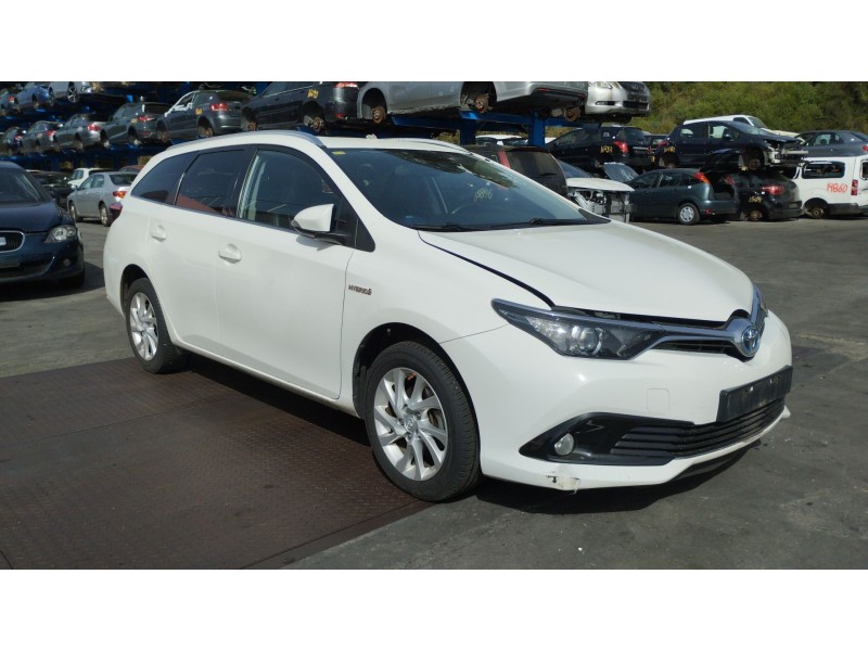 toyota auris station wagon (_e18_) del año 2017
