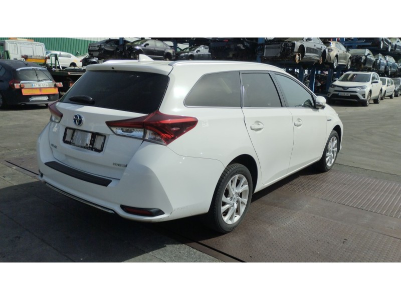 toyota auris station wagon (_e18_) del año 2017