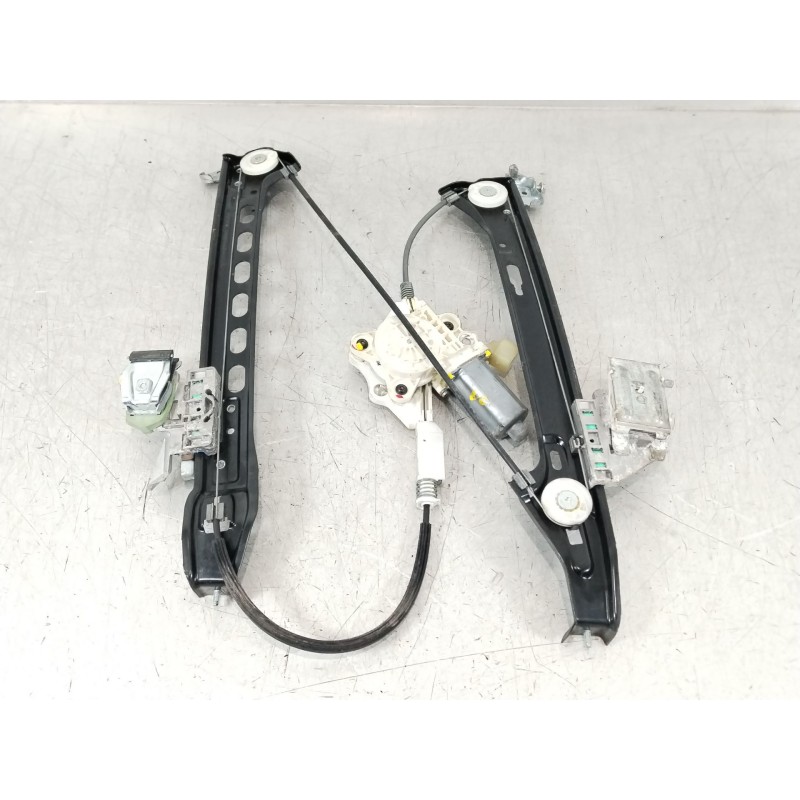 Recambio de elevalunas trasero derecho para mercedes-benz cls (c219) cls 350 (219.357) referencia OEM IAM A2197301046 0130821432