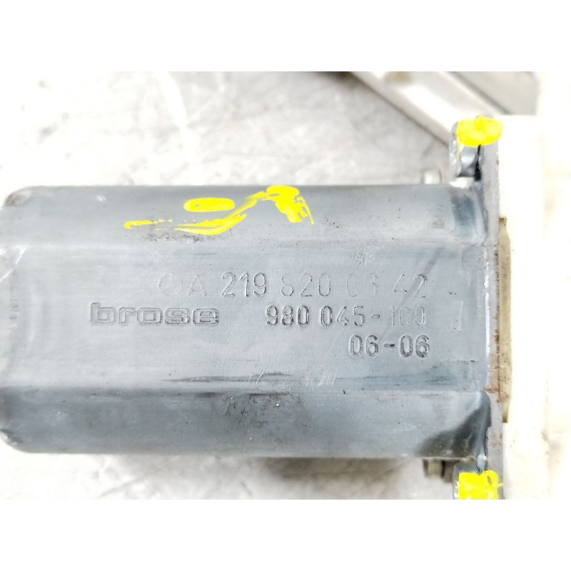 Recambio de elevalunas trasero derecho para mercedes-benz cls (c219) cls 350 (219.357) referencia OEM IAM A2197301046 0130821432