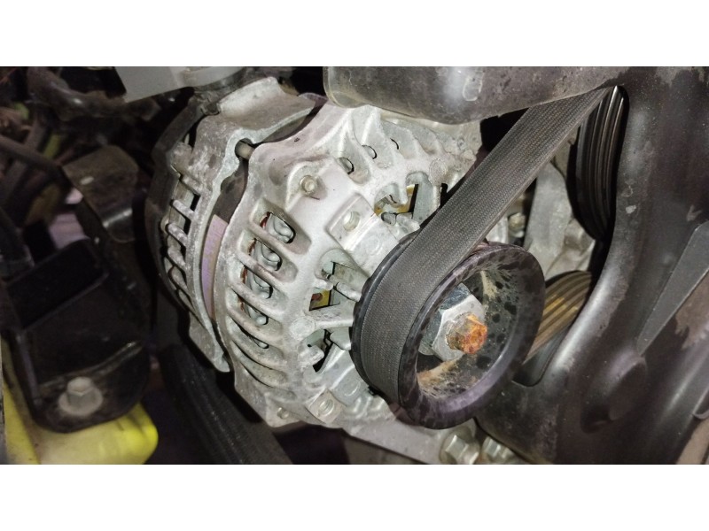 Recambio de alternador para suzuki jimny todo terreno, cerrada (a6g) 1.5 allgrip referencia OEM IAM 3140081P0 1042112300 