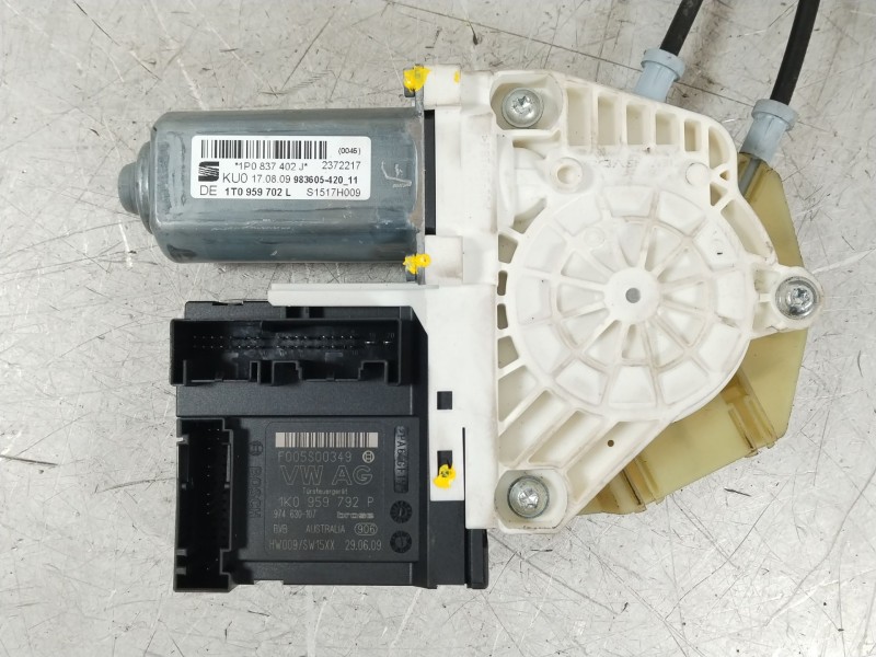 Recambio de elevalunas delantero derecho para seat leon (1p1) 2.0 tdi 16v referencia OEM IAM 1P0837402J 1T0959702L 1K0959792P