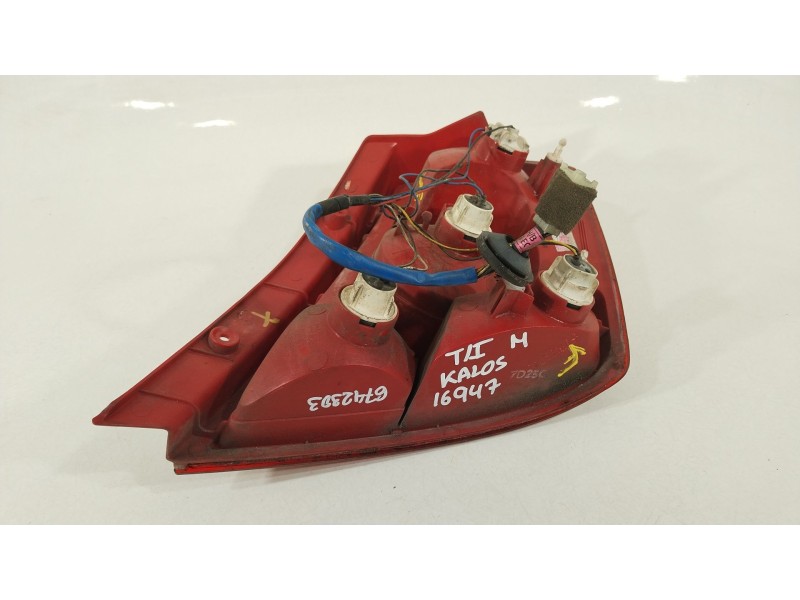 Recambio de piloto trasero izquierdo para chevrolet aveo / kalos hatchback (t200) 1.2 referencia OEM IAM 96540268  