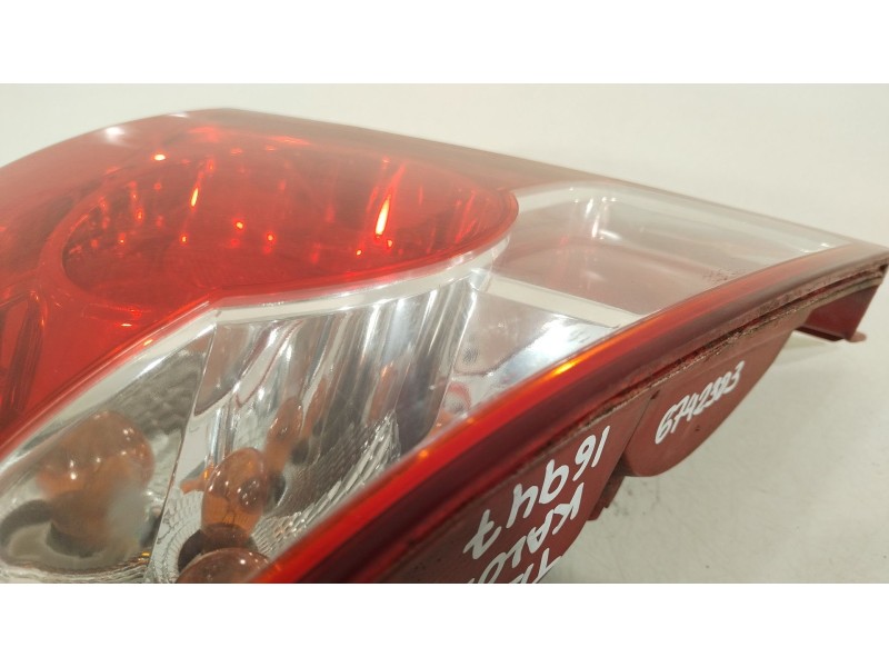 Recambio de piloto trasero izquierdo para chevrolet aveo / kalos hatchback (t200) 1.2 referencia OEM IAM 96540268  