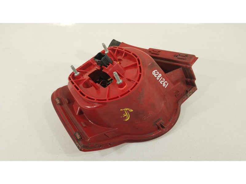 Recambio de piloto trasero derecho para volkswagen passat berlina (3c2) advance referencia OEM IAM 3C5945096C  