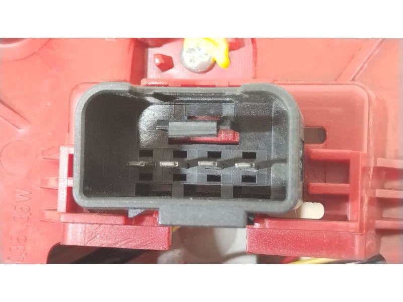 Recambio de piloto trasero derecho para volkswagen passat berlina (3c2) advance referencia OEM IAM 3C5945096C  