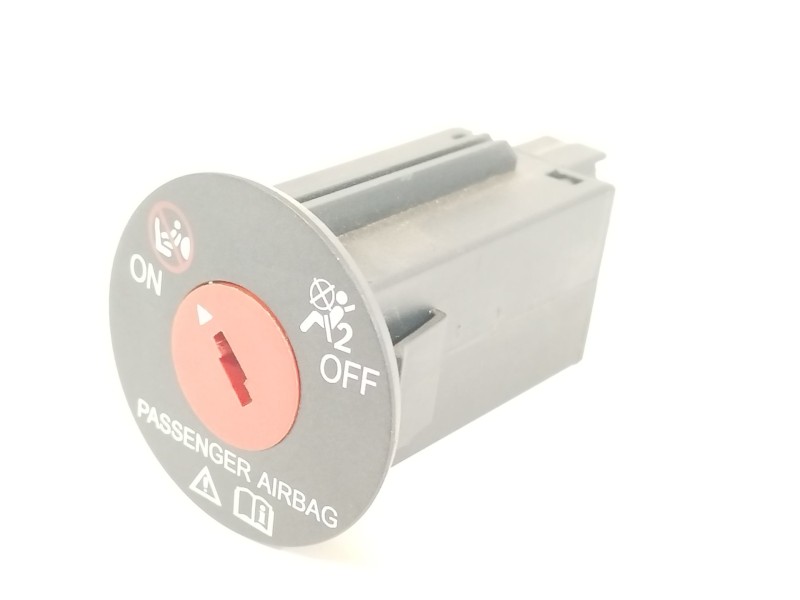 Recambio de interruptor para suzuki jimny todo terreno, cerrada (a6g) 1.5 allgrip referencia OEM IAM 3897062R00000 3897052K00 