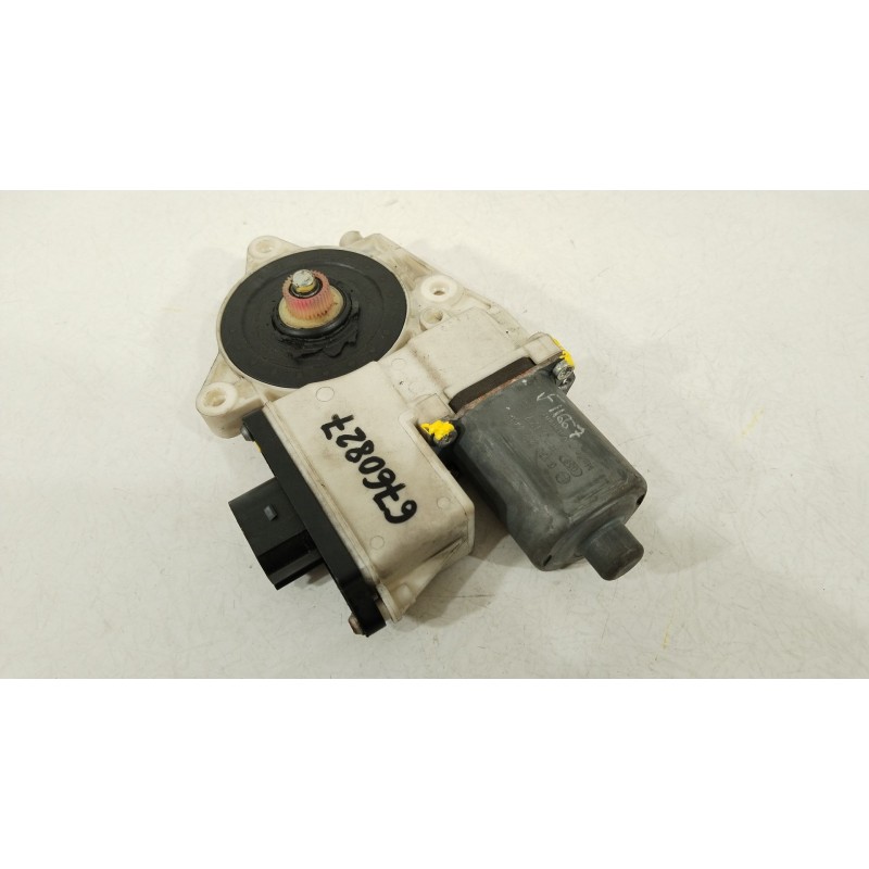 Recambio de motor elevalunas delantero izquierdo para bmw x3 (e83) 2.0d referencia OEM IAM 6925963 S007083005 0130822223